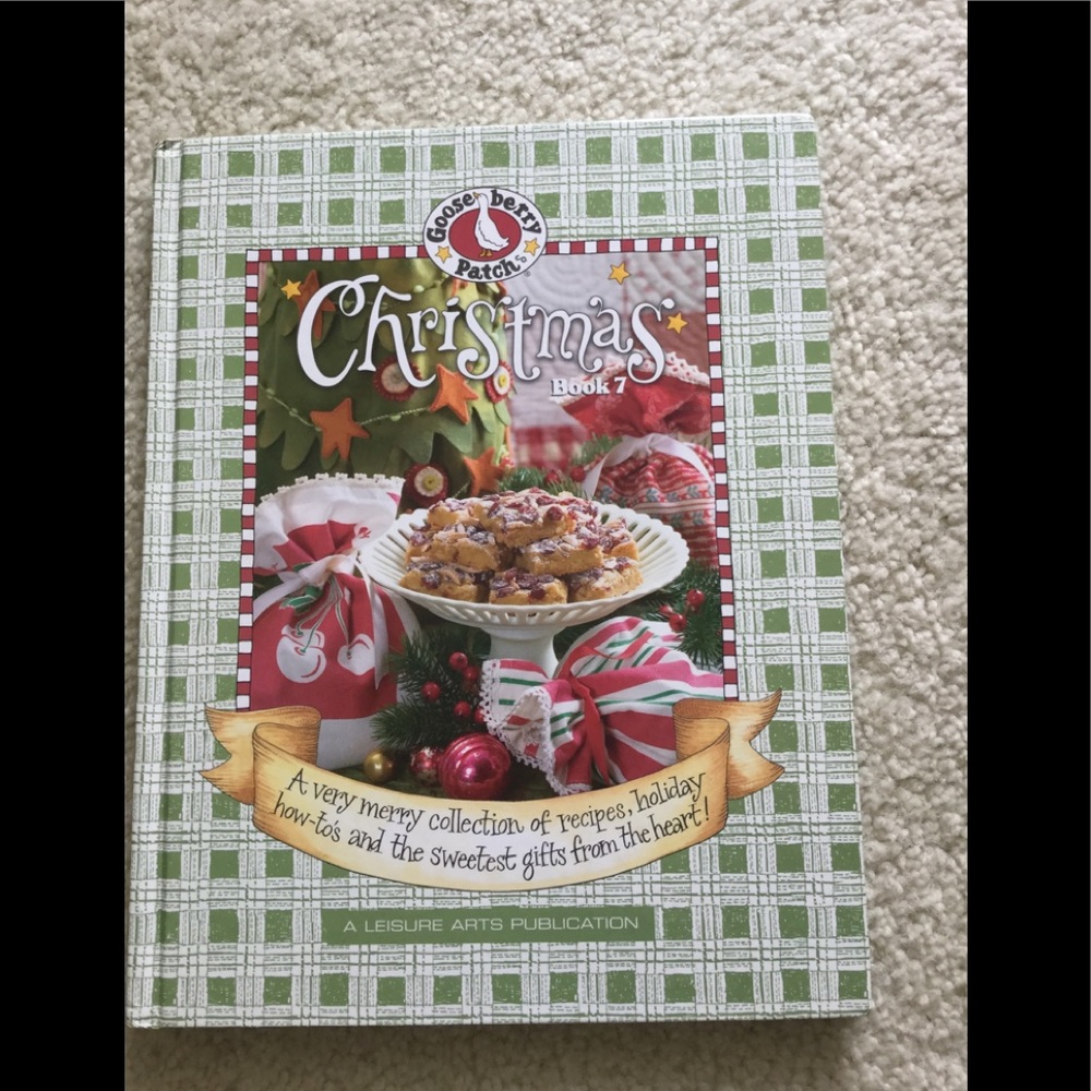 Gooseberry patch Christmas book 7